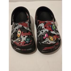 Crocs Camo Clogs Slip-on Kids Size 33/34